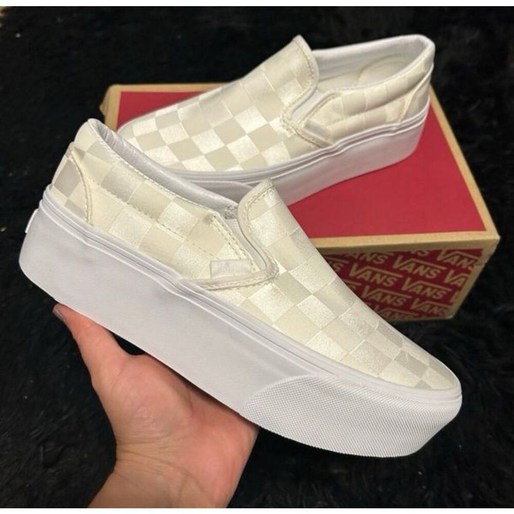 VANS checkerboard cream satin platform slip on shoes sneakers women's 9 new - Picture 2 of 7